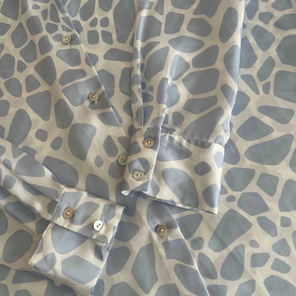 Zara Abstract Blue and White Blouse